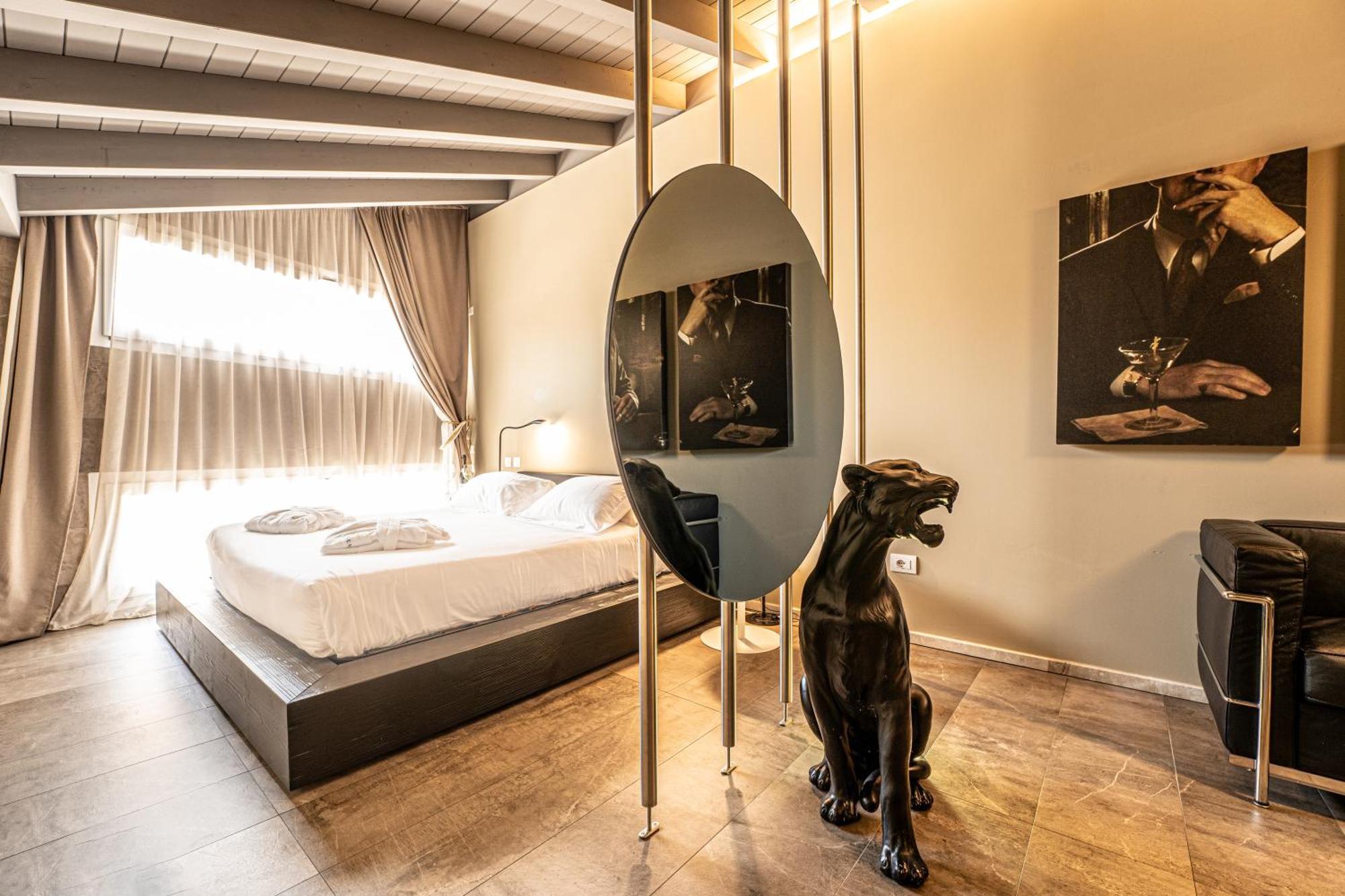 Neko Boutique Hotel Κάλιαρι Δωμάτιο φωτογραφία