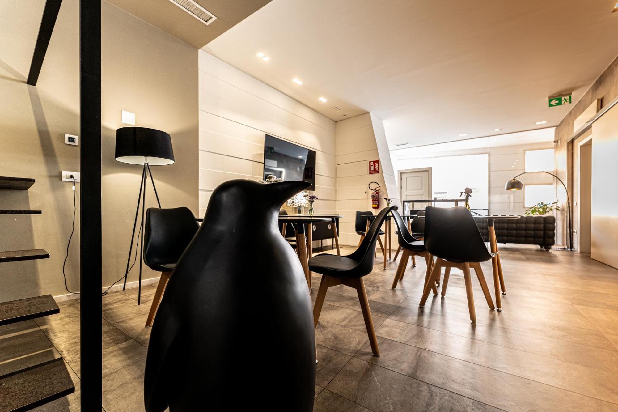 Neko Boutique Hotel Κάλιαρι Δωμάτιο φωτογραφία